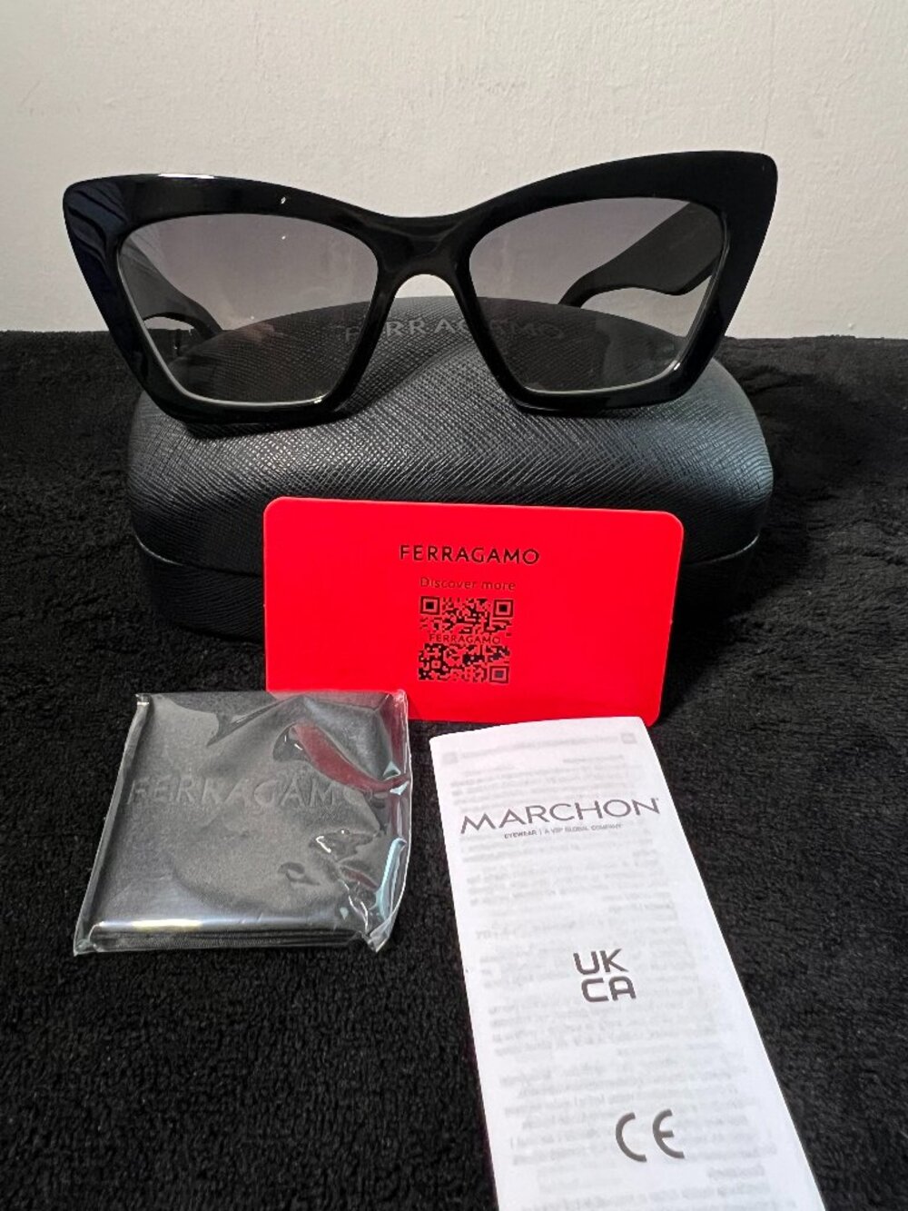 NWT Ferragamo SF1081S Black Cat Eye Sunglasses Complete Set Made in Italy
